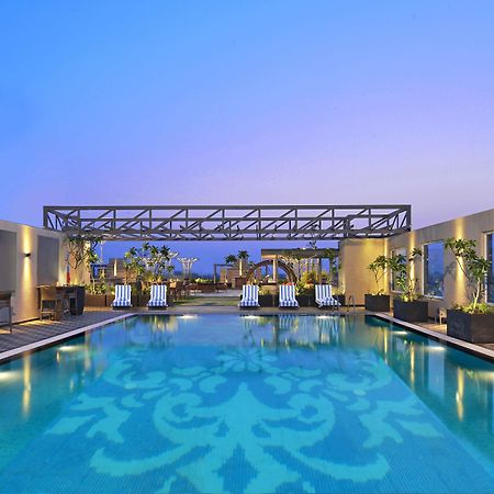 Radisson Chandigarh Zirakpur Buitenkant foto The Park, Hyderabad