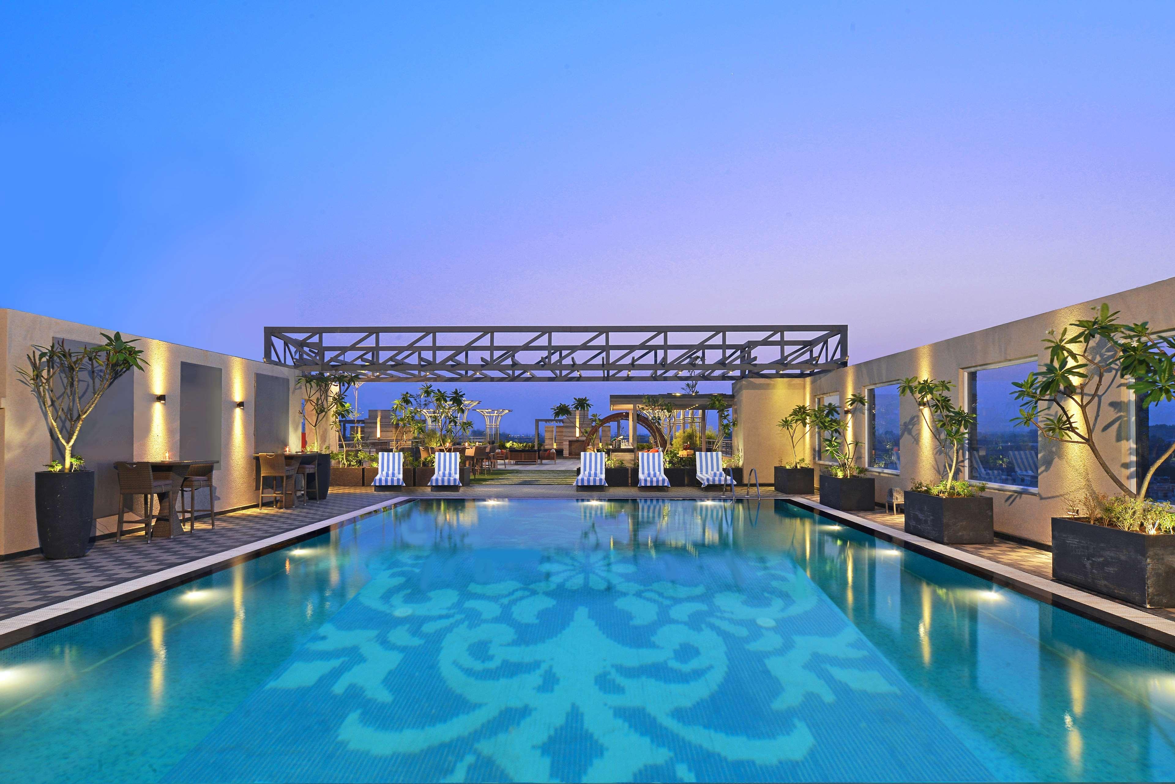 Radisson Chandigarh Zirakpur Buitenkant foto The Park, Hyderabad